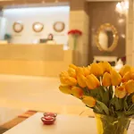 Ξενοδοχείο Opera 4*