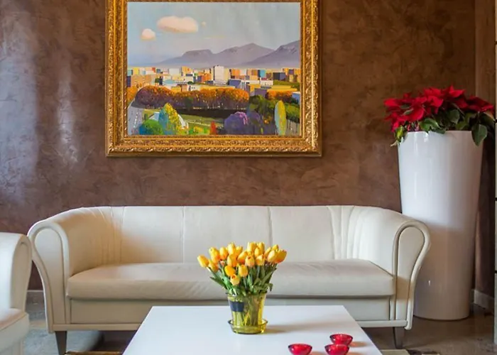 호텔 Opera 티라나