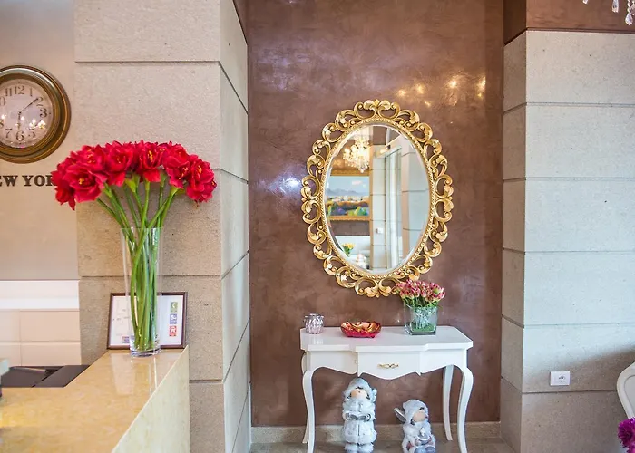 Opera 호텔 티라나