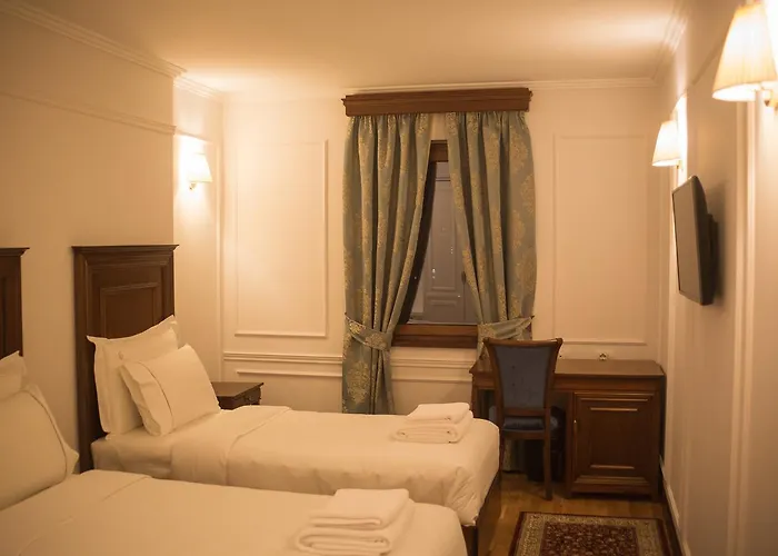 Opera 호텔 티라나