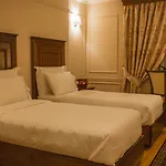 Hotel Opera