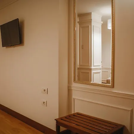 Opera Ξενοδοχείο 4*